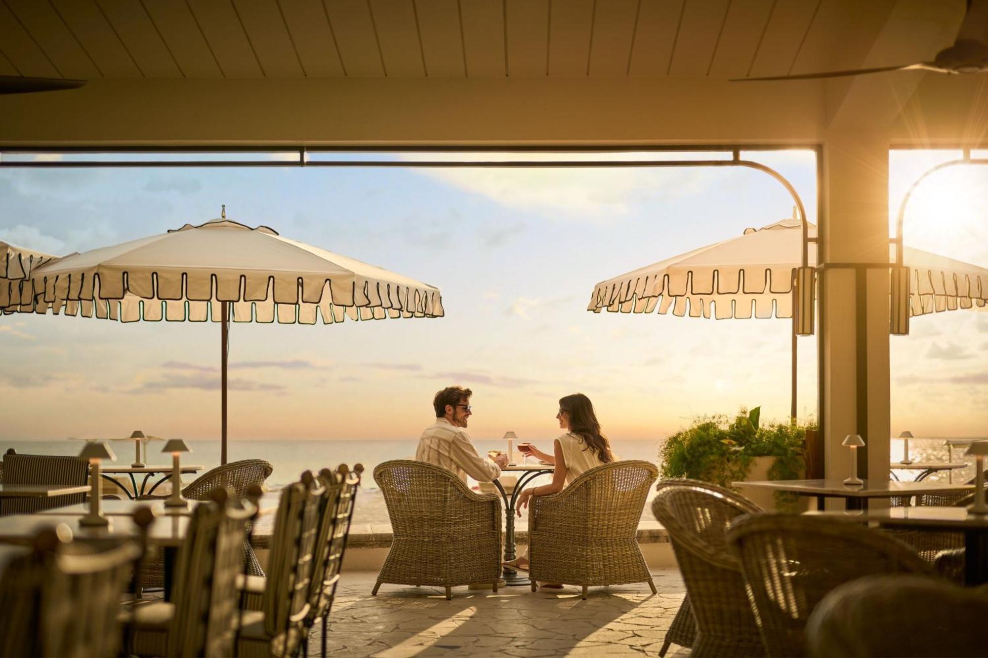 The Ritz-Carlton, Grand Cayman Hotel Seven Mile Beach Exterior photo